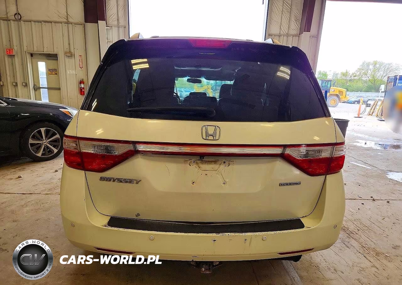 2013 Honda Odyssey Touring VIN:5FNRL5H93DB059372 - 6