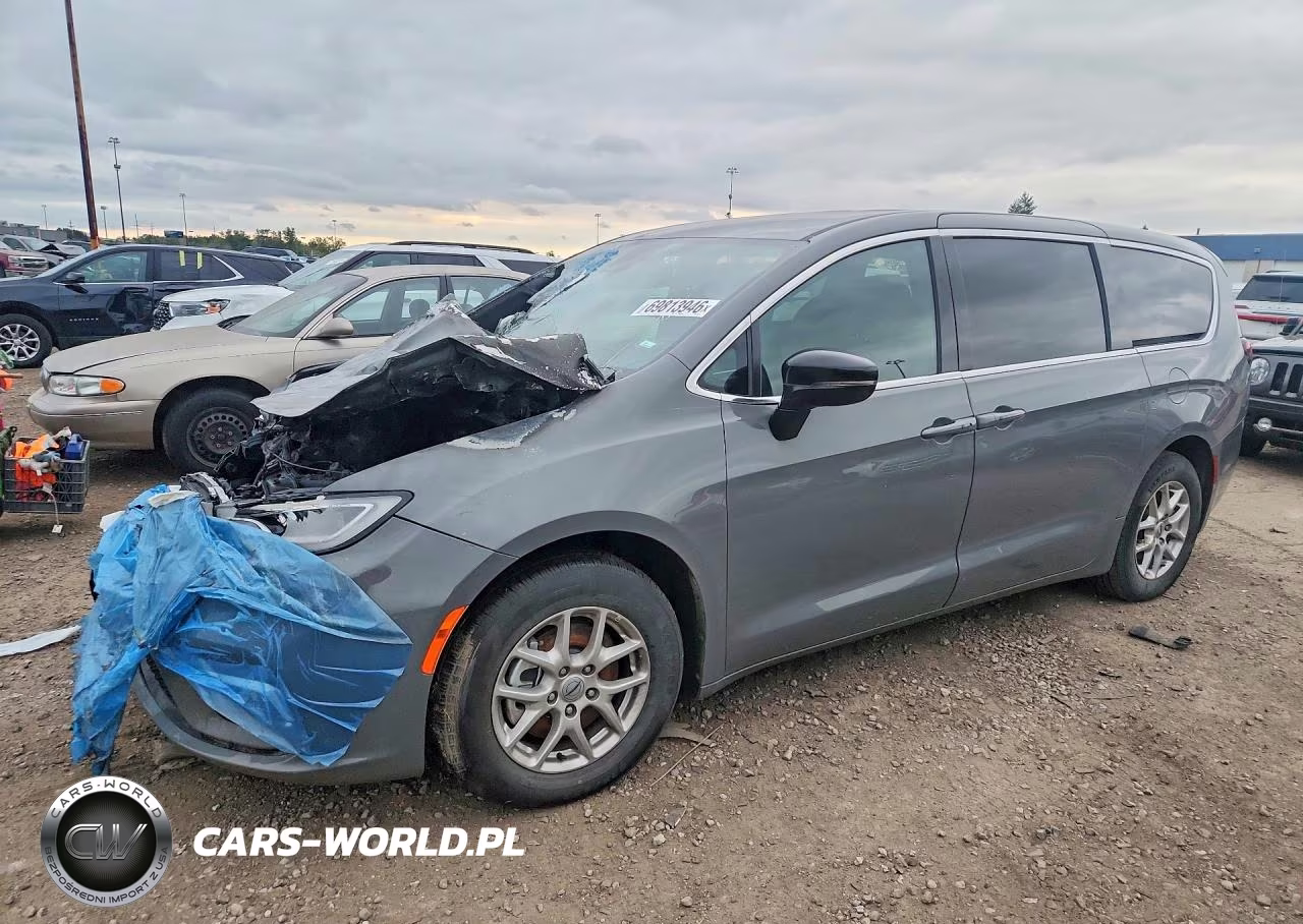2025 CHRYSLER PACIFICA SELECT