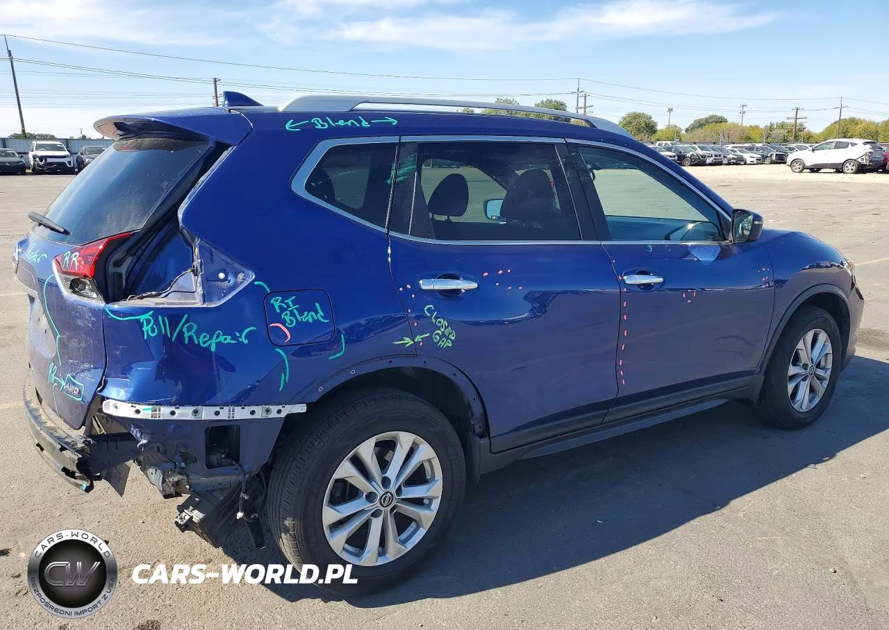 2018 Nissan Rogue S VIN:5N1AT2MV1JC830737 - 3
