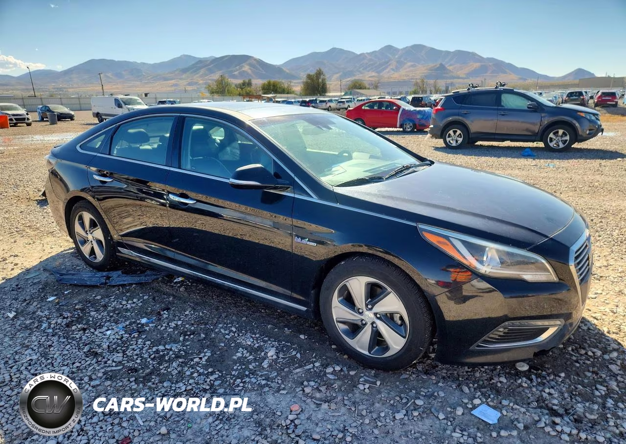 2017 Hyundai Sonata Hybrid Limited VIN:KMHE34L1XHA051614 - 4