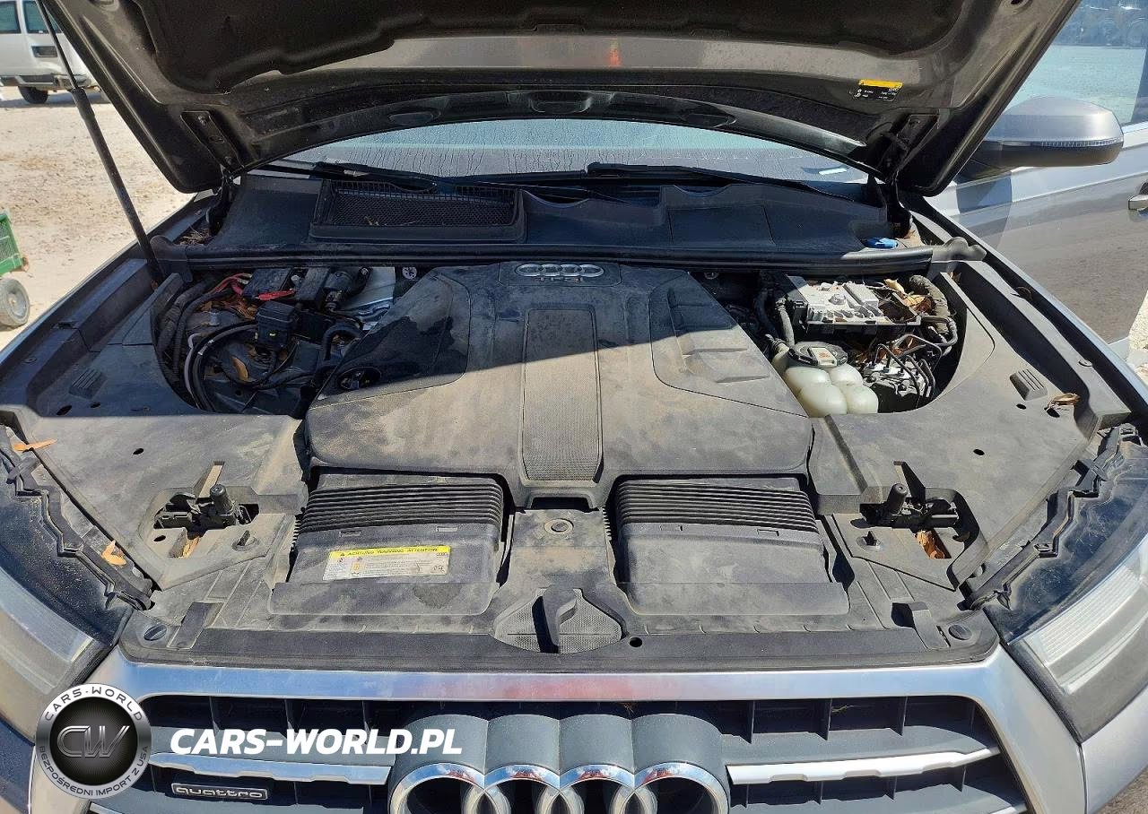 2018 Audi Q7 Premium Plus VIN:WA1LHAF73JD006959 - 12