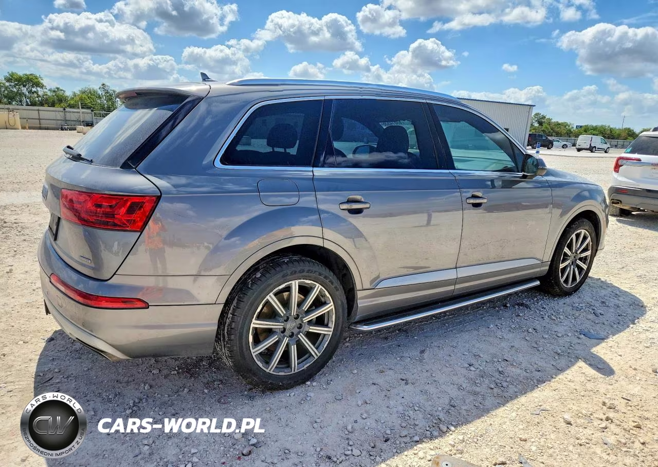 2018 Audi Q7 Premium Plus VIN:WA1LHAF73JD006959 - 3