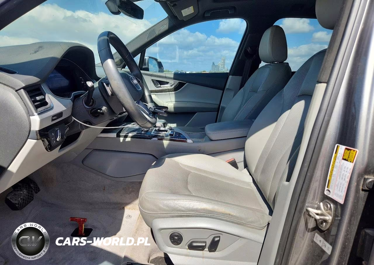 2018 Audi Q7 Premium Plus VIN:WA1LHAF73JD006959 - 7