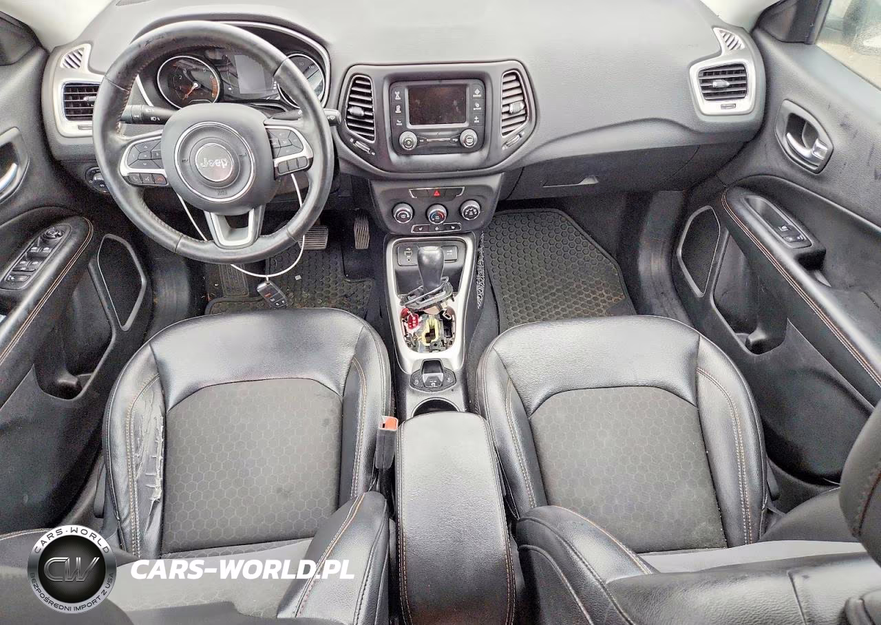 2018 Jeep Compass Latitude VIN:3C4NJCBB2JT303725 - 8