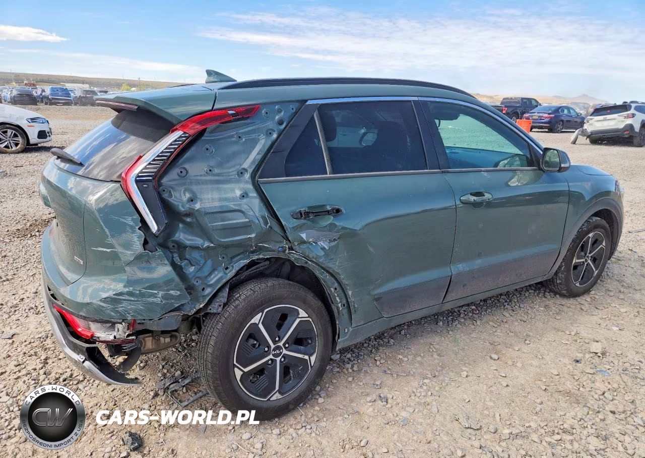 2023 Kia Niro Ex VIN:KNDCS3LF3P5090010 - 3