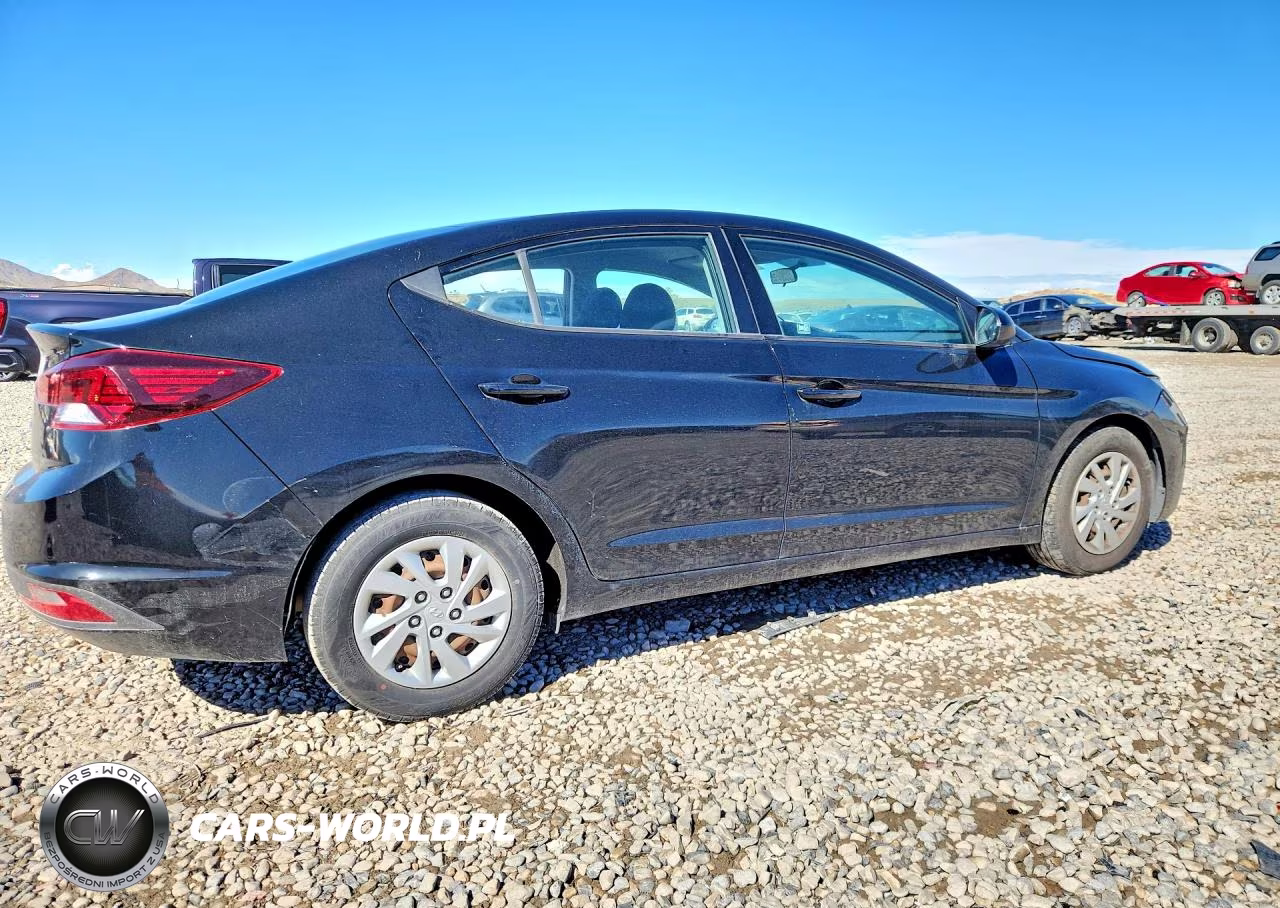 2019 Hyundai Elantra Se VIN:5NPD74LFXKH448272 - 3