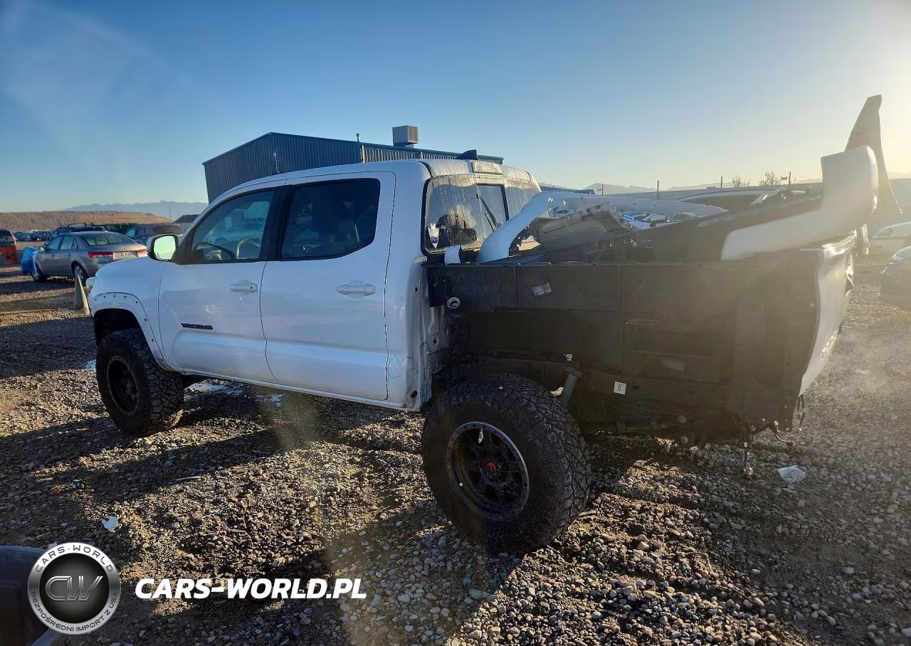 2018 Toyota Tacoma Trd Off-Road VIN:5TFCZ5AN0JX136230 - 2