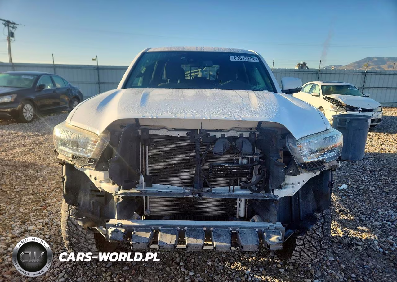 2018 Toyota Tacoma Trd Off-Road VIN:5TFCZ5AN0JX136230 - 5
