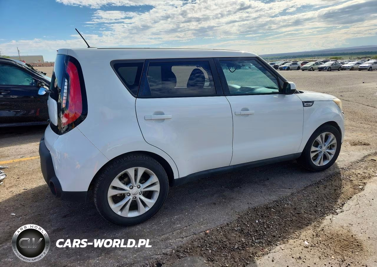 2015 Kia Soul + VIN:KNDJP3A59F7804714 - 3