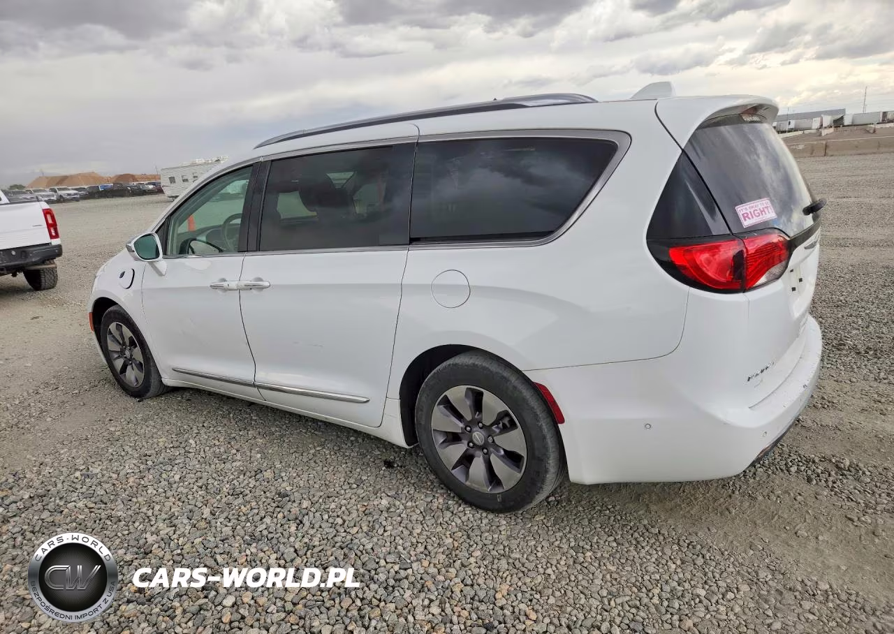 2018 Chrysler Pacifica Hybrid Limited VIN:2C4RC1N79JR359137 - 2