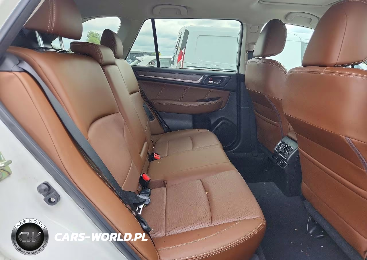 2017 Subaru Outback Touring VIN:4S4BSATC8H3306240 - 10