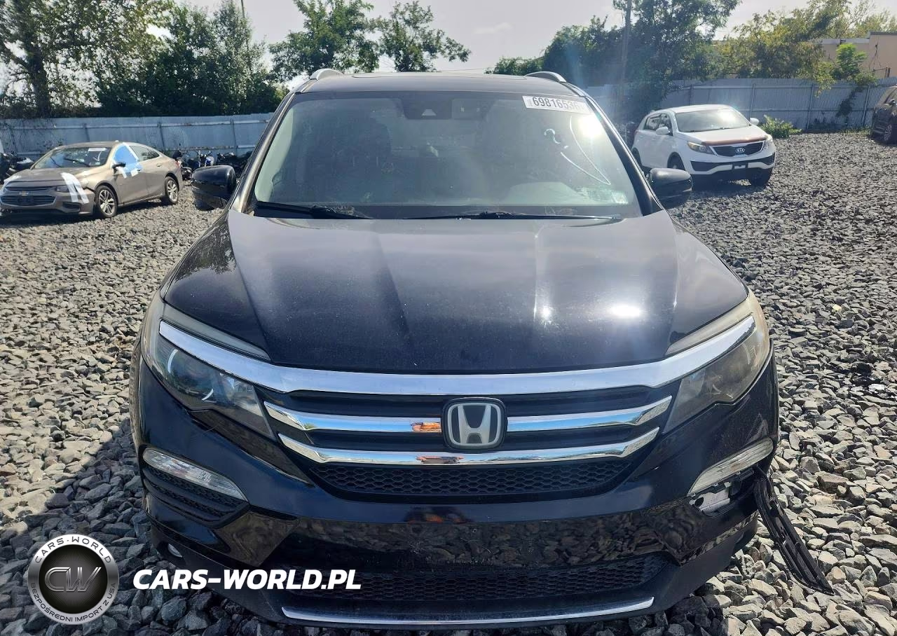 2016 Honda Pilot Touring VIN:5FNYF6H9XGB001093 - 5