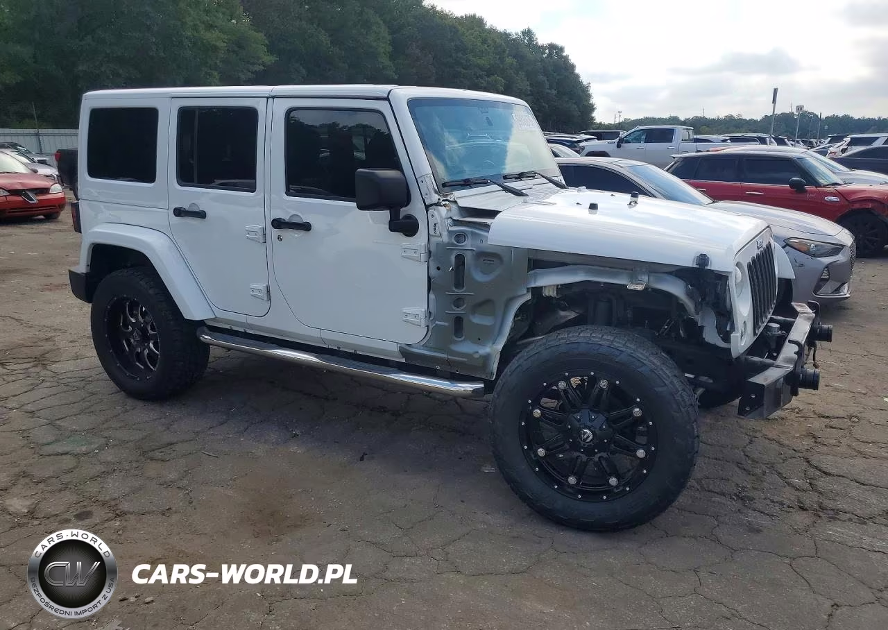 2014 Jeep Wrangler Unlimited Sahara VIN:1C4BJWEG2EL309876 - 4