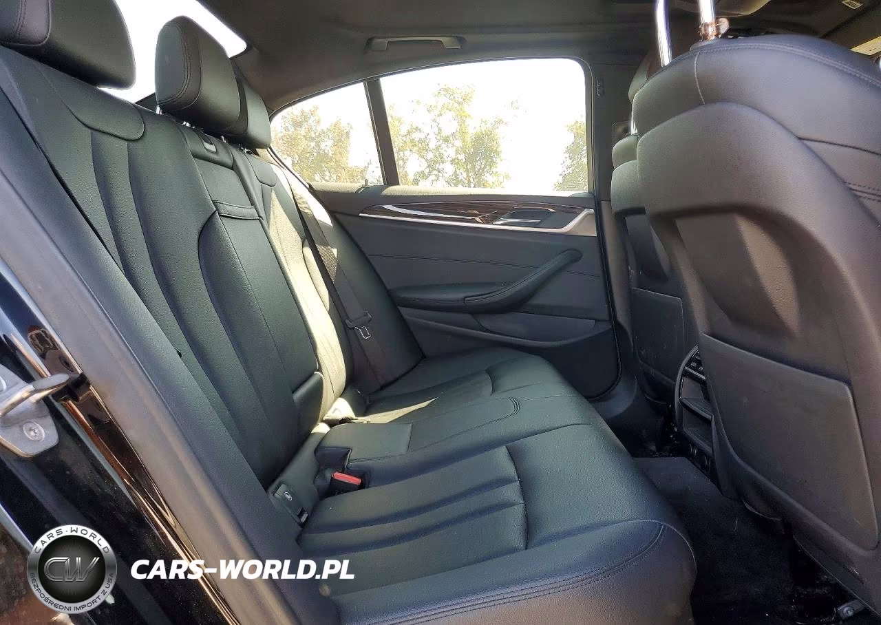 2018 BMW 530E VIN:WBAJA9C51JB250766 - 10