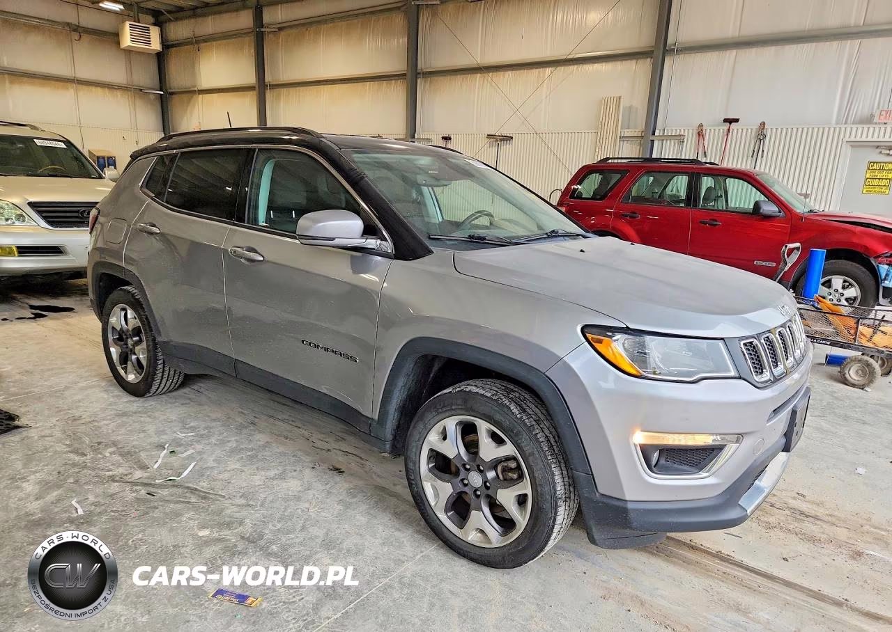2019 Jeep Compass Limited VIN:3C4NJDCB2KT790804 - 4