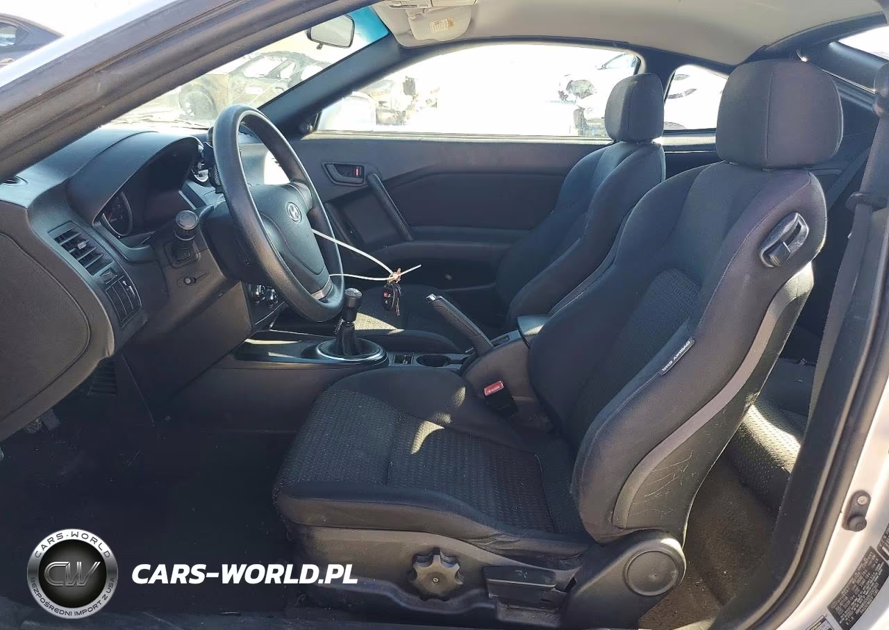 2008 Hyundai Tiburon Gs VIN:KMHHM66D08U292365 - 7