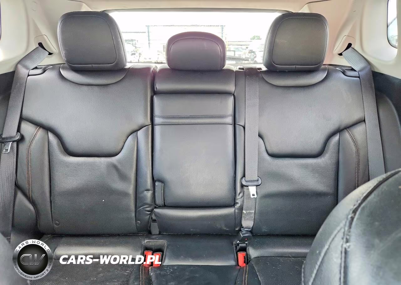 2018 Jeep Compass Limited VIN:3C4NJDCBXJT127737 - 10