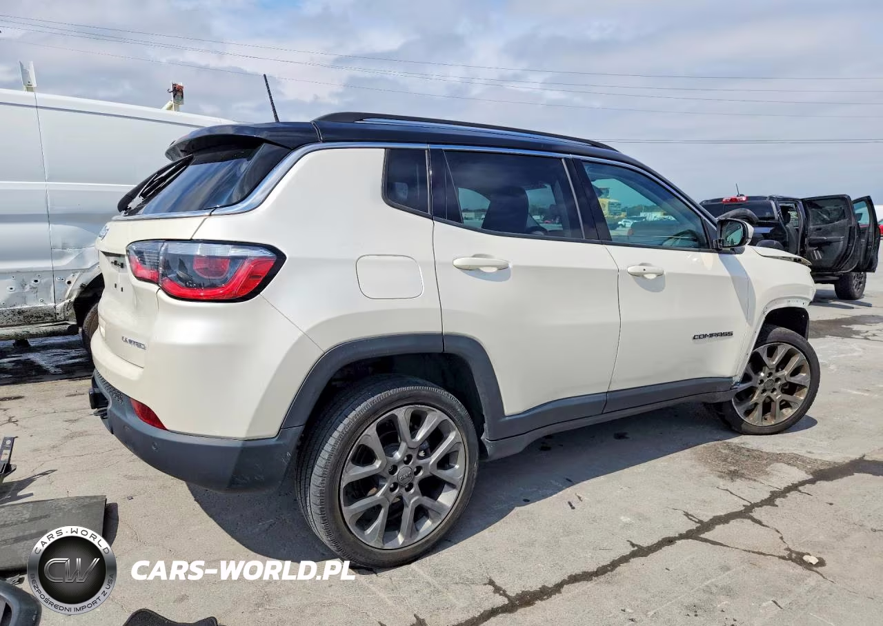 2018 Jeep Compass Limited VIN:3C4NJDCBXJT127737 - 3