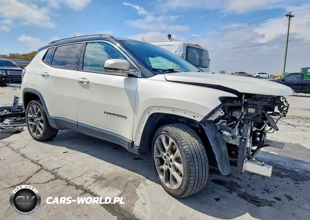 2018 Jeep Compass Limited VIN:3C4NJDCBXJT127737 - 4