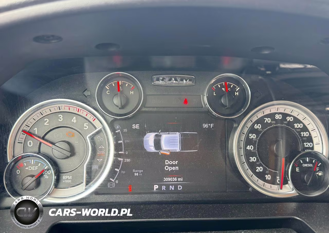 2018 Ram 5500 VIN:3C7WRMDL8JG280262 - 8