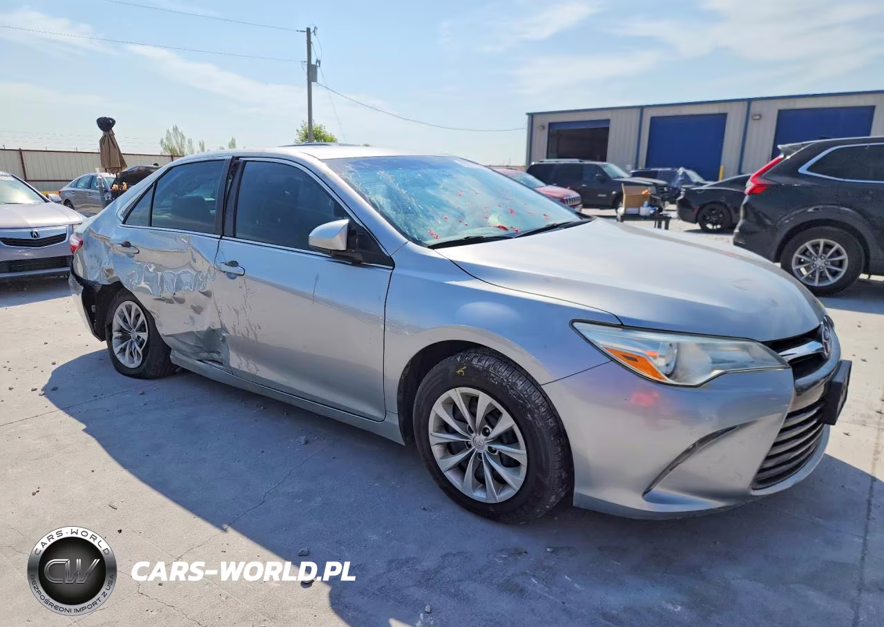 2017 Toyota Camry Le VIN:4T1BF1FK5HU313034 - 4