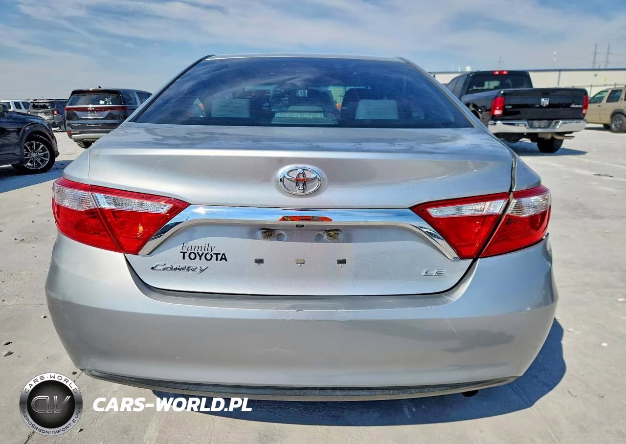 2017 Toyota Camry Le VIN:4T1BF1FK5HU313034 - 6