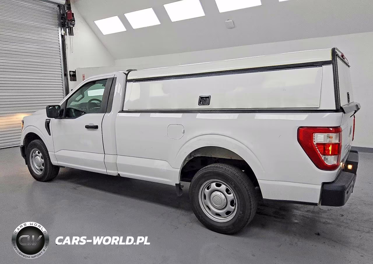 2023 Ford F150 VIN:1FTMF1CB1PKE33067 - 2