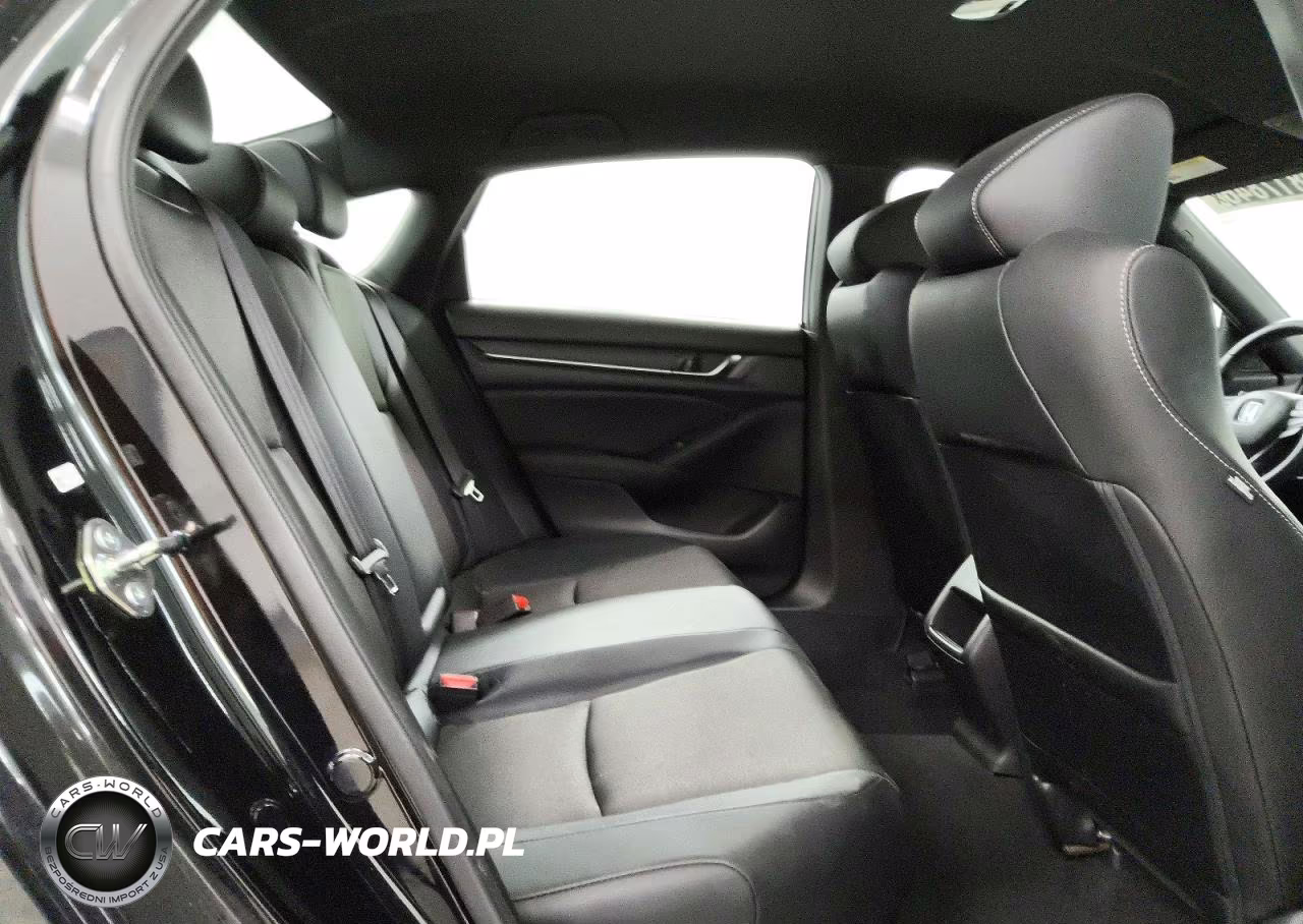 2018 Honda Accord Sport VIN:1HGCV1F32JA232618 - 10