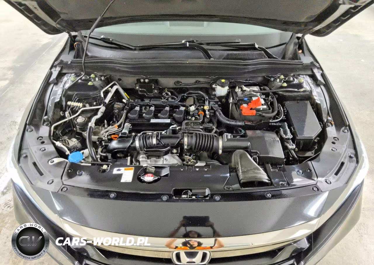2018 Honda Accord Sport VIN:1HGCV1F32JA232618 - 11