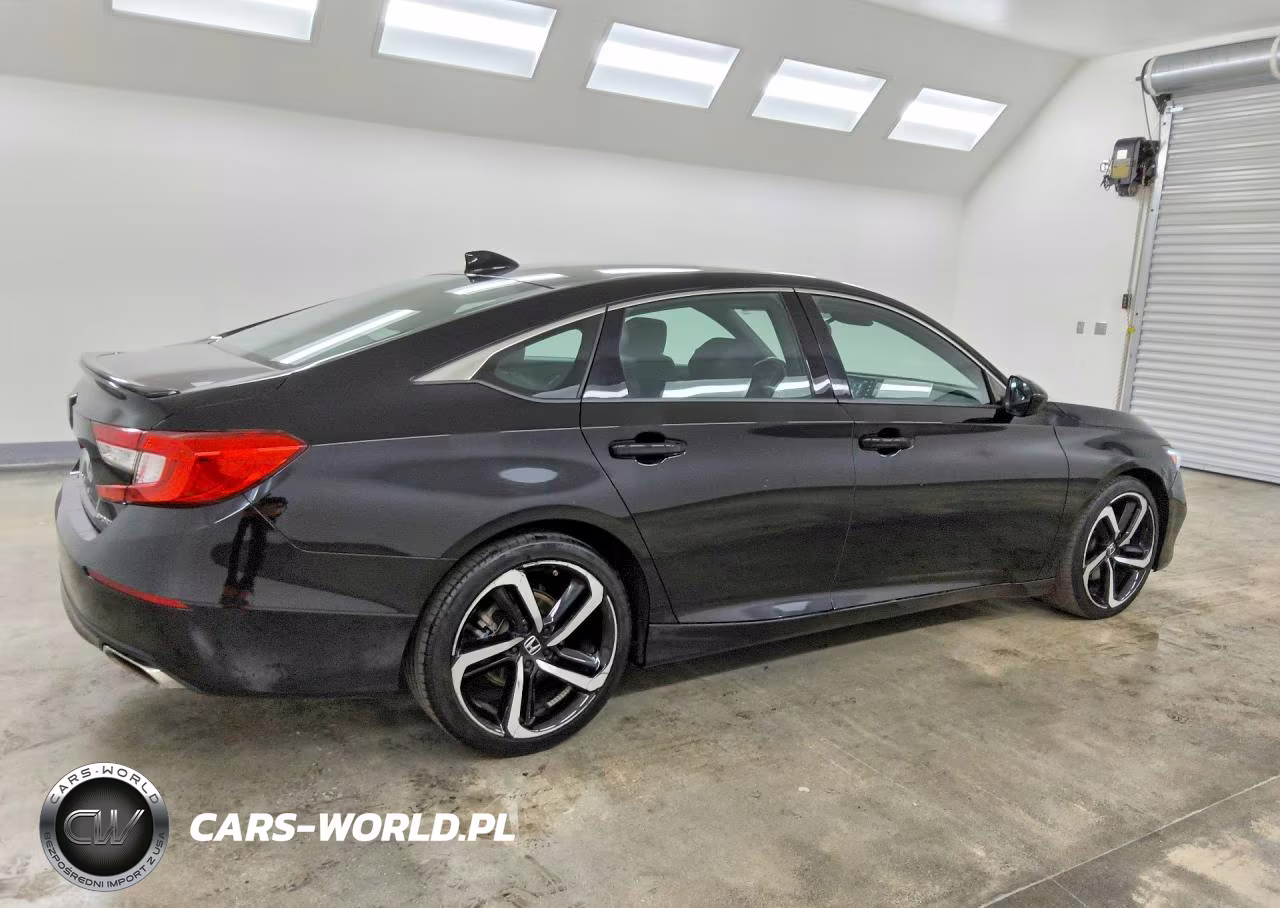 2018 Honda Accord Sport VIN:1HGCV1F32JA232618 - 3