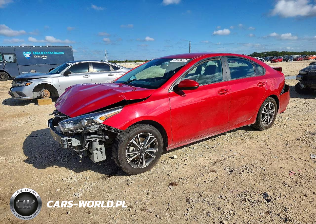 2023 Kia Forte Lxs