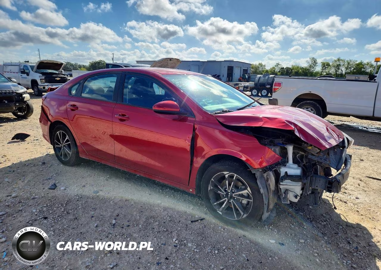 2023 Kia Forte Lxs VIN:3KPF24AD4PE648522 - 4