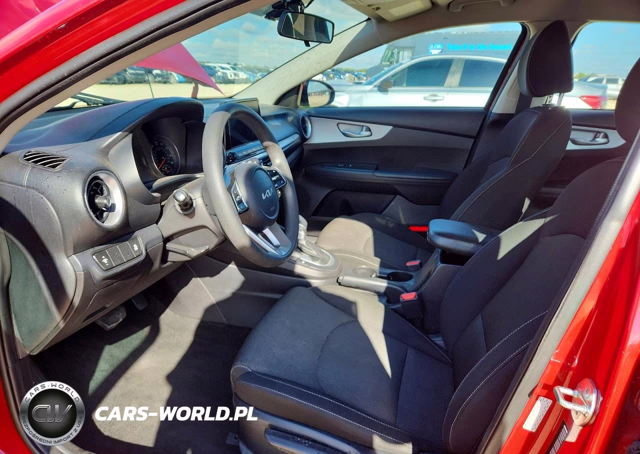 2023 Kia Forte Lxs VIN:3KPF24AD4PE648522 - 7