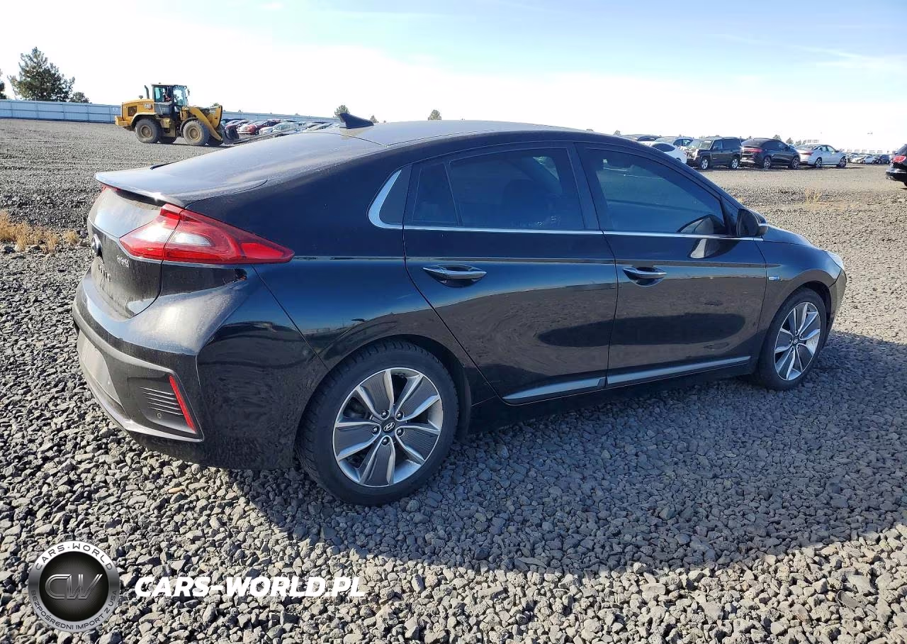 2018 Hyundai Ioniq Limited VIN:KMHC05LC8JU064356 - 3
