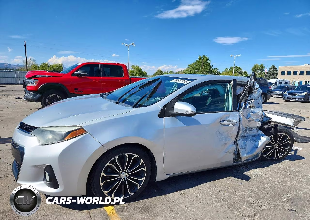 2015 Toyota Corolla S Plus