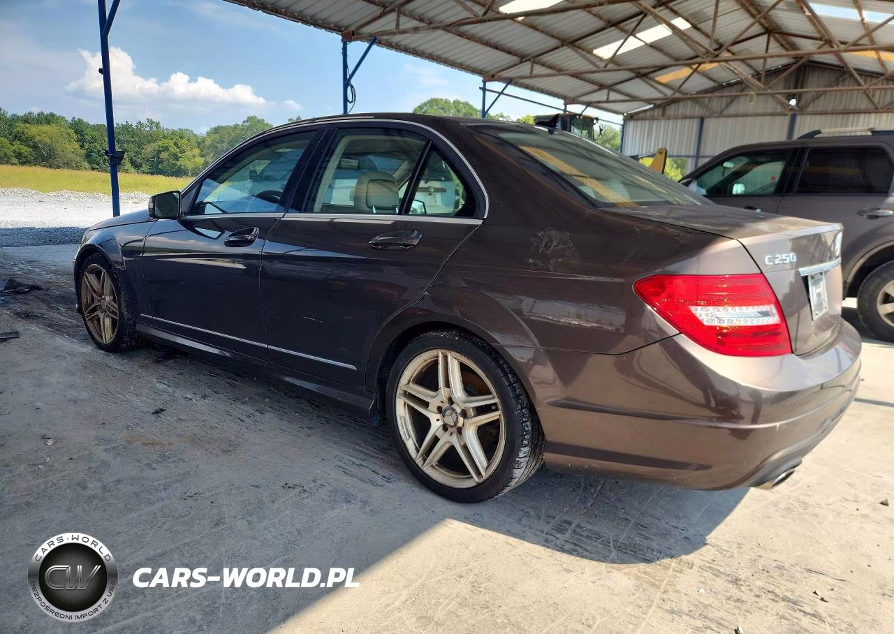 2014 Mercedes-Benz C 250 VIN:WDDGF4HBXER313379 - 2