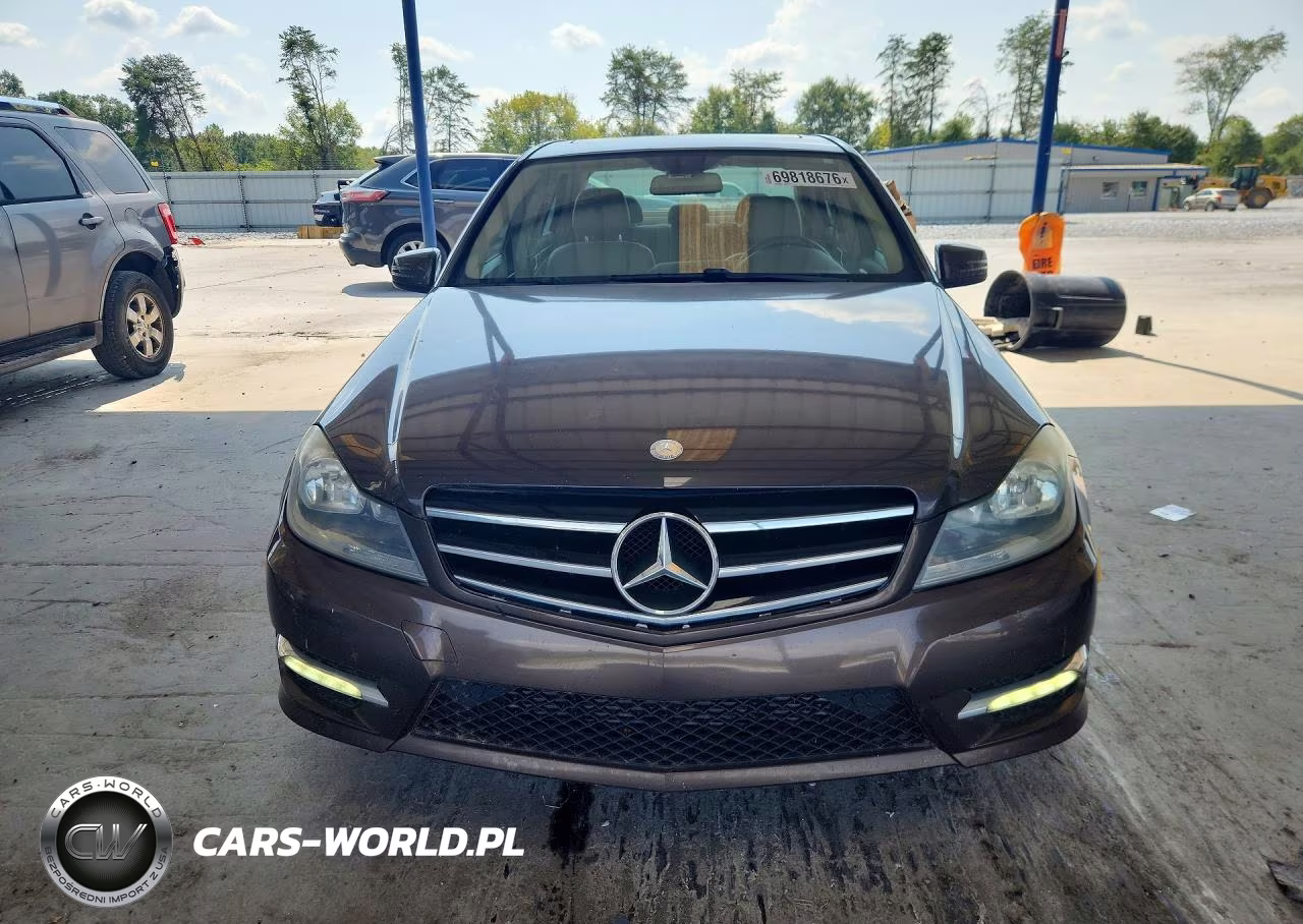 2014 Mercedes-Benz C 250 VIN:WDDGF4HBXER313379 - 5