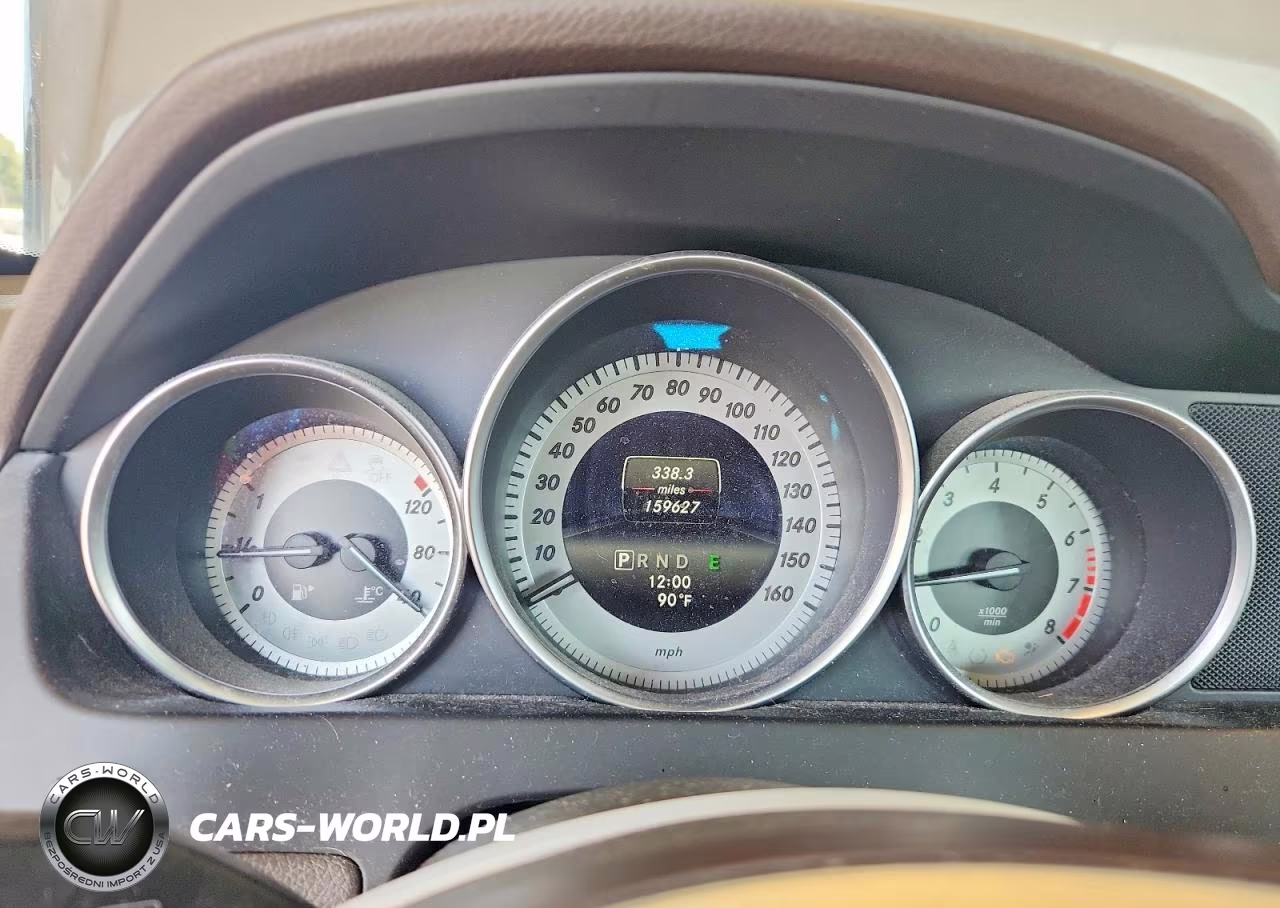 2014 Mercedes-Benz C 250 VIN:WDDGF4HBXER313379 - 9
