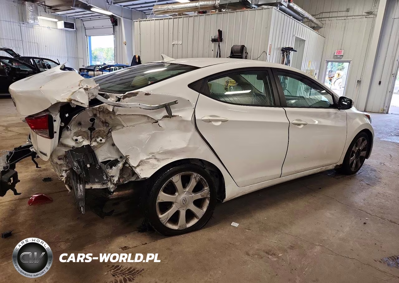 2013 Hyundai Elantra Limited VIN:5NPDH4AE4DH449346 - 3