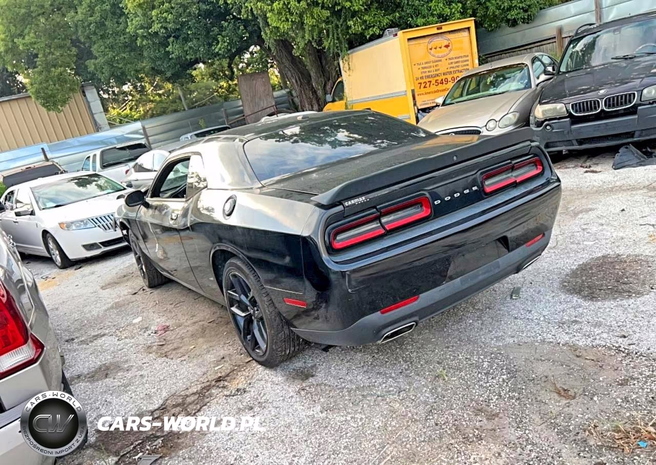 2019 Dodge Challenger Sxt VIN:2C3CDZAG7KH717113 - 3