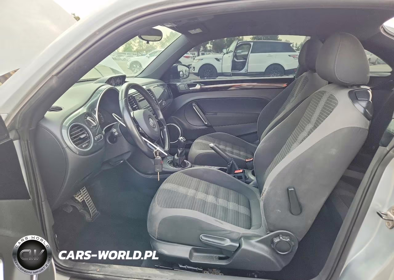 2012 Volkswagen Beetle Turbo VIN:3VW4A7ATXCM632373 - 7