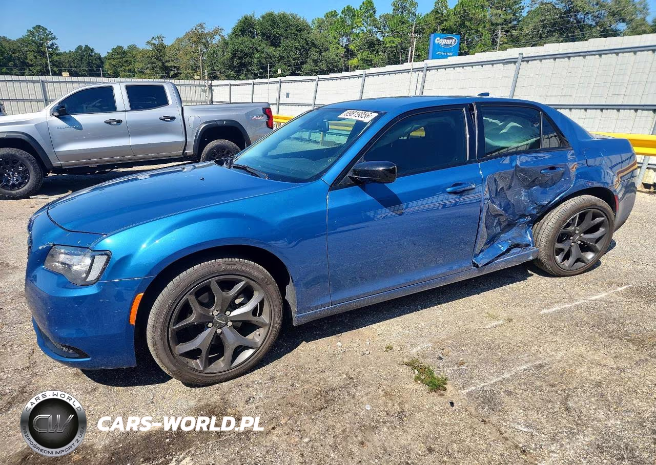 2022 Chrysler 300 Touring VIN:2C3CCAAG7NH139488 - 1