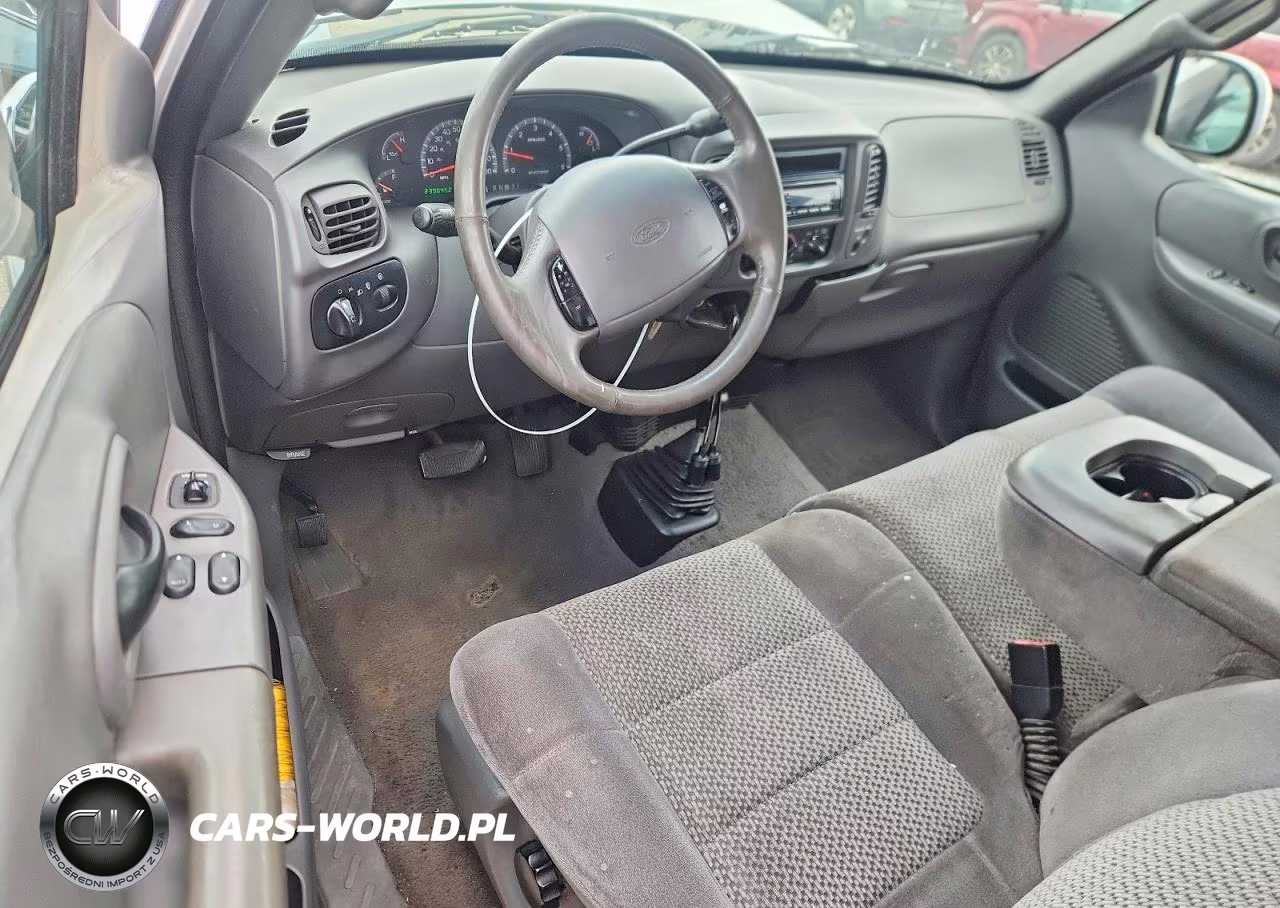 2002 Ford F150 VIN:1FTRX18L82NA86266 - 8