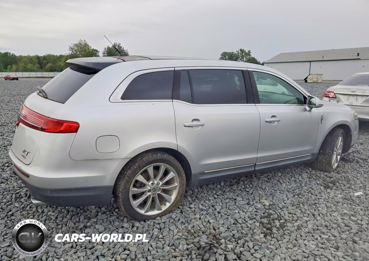 2011 Lincoln Mkt VIN:2LMHJ5AT5BBJ54842 - 3