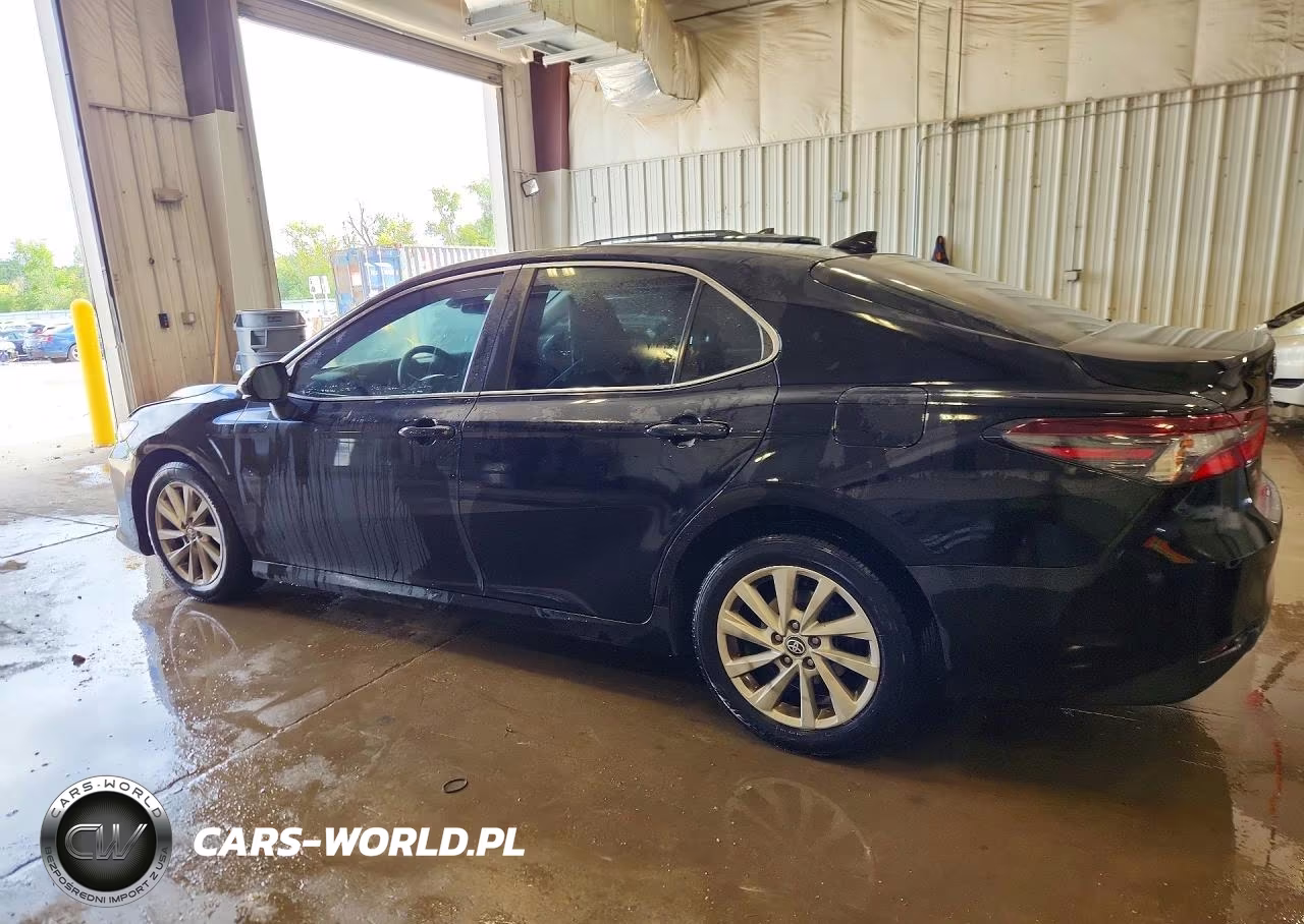 2022 Toyota Camry Le VIN:4T1C11BK4NU060762 - 2