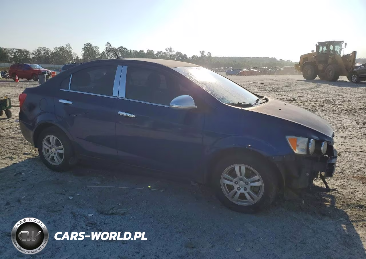 2013 Chevrolet Sonic Lt VIN:1G1JD5SH0D4215958 - 4