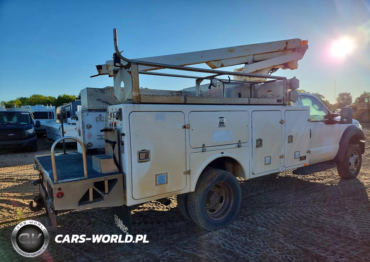 2015 Ford E150 Bucket Truck VIN:1FDUF4HY9FEA16996 - 3
