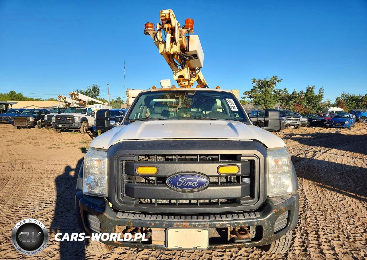 2015 Ford E150 Bucket Truck VIN:1FDUF4HY9FEA16996 - 5