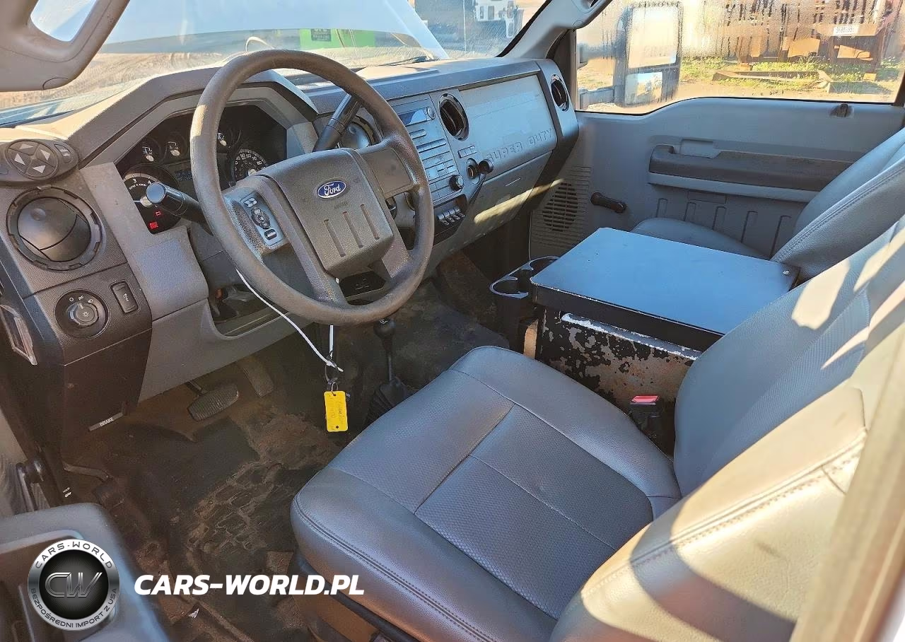2015 Ford E150 Bucket Truck VIN:1FDUF4HY9FEA16996 - 8
