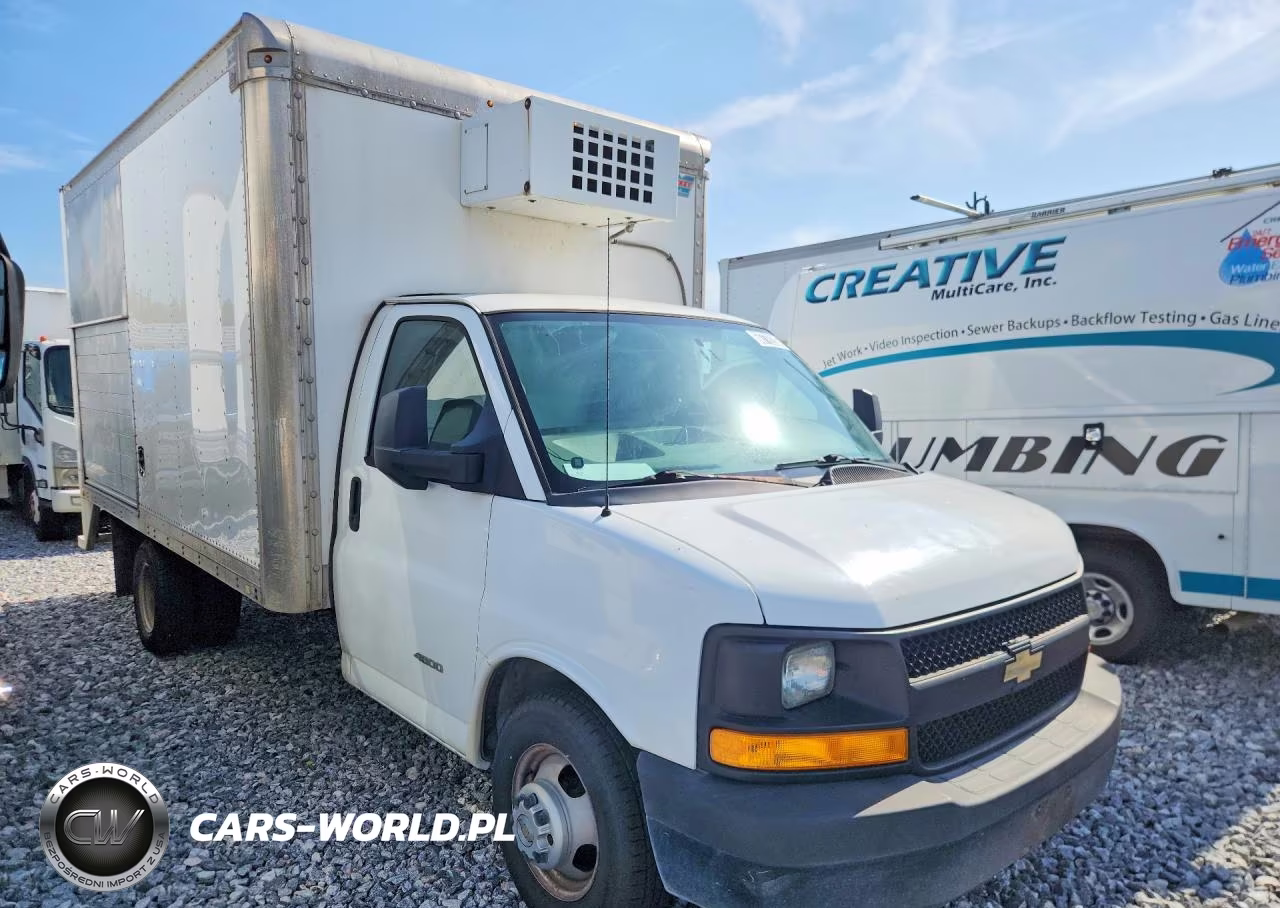 2014 Chevrolet Express Refrigerated Box Truck VIN:1GB6G5CG2E1195018 - 4